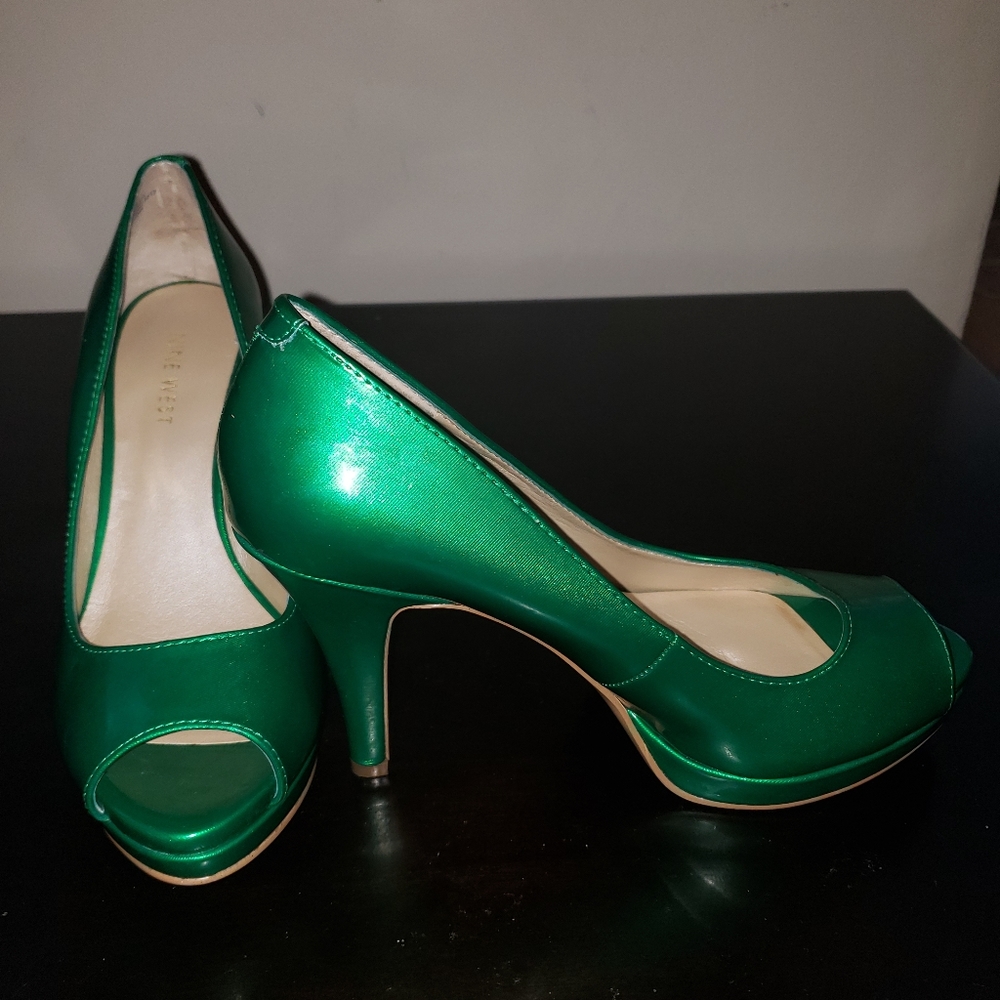 Nine West Green Heels